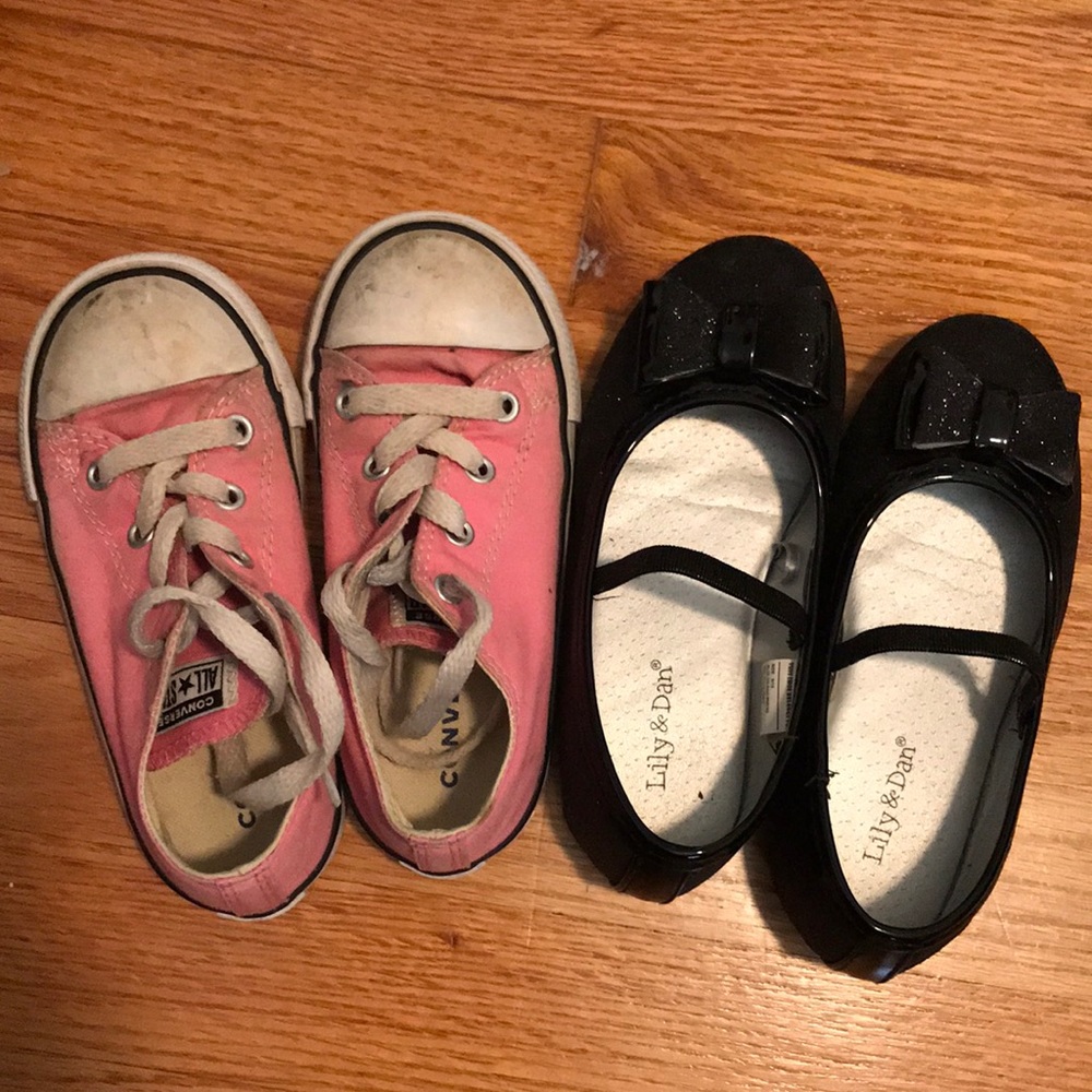 Little Girls size 9 Converse pink + black flats.